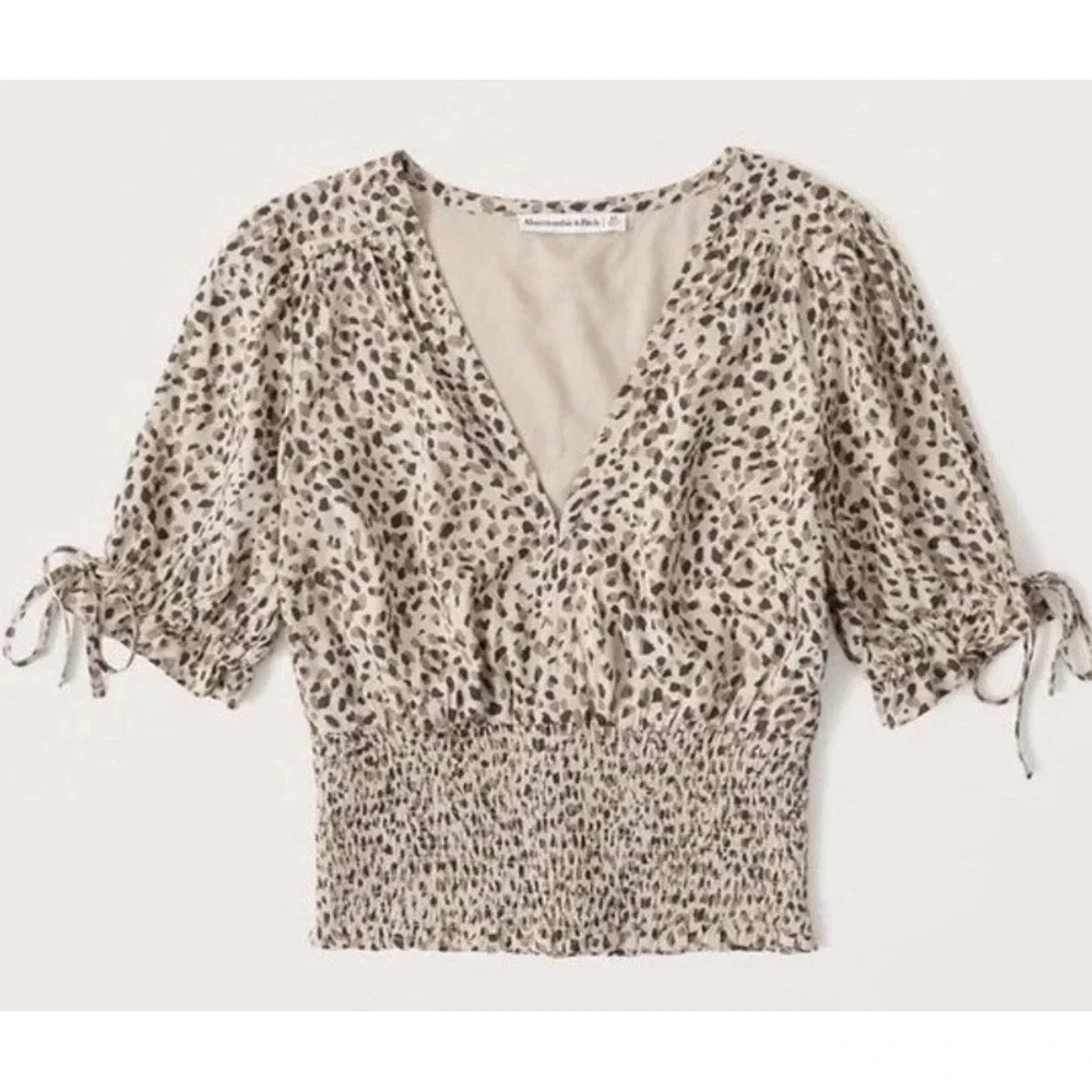 Abercrombie & Fitch Leopard Print Smocked Waist V Neck Puff Tie Sleeve Blouse